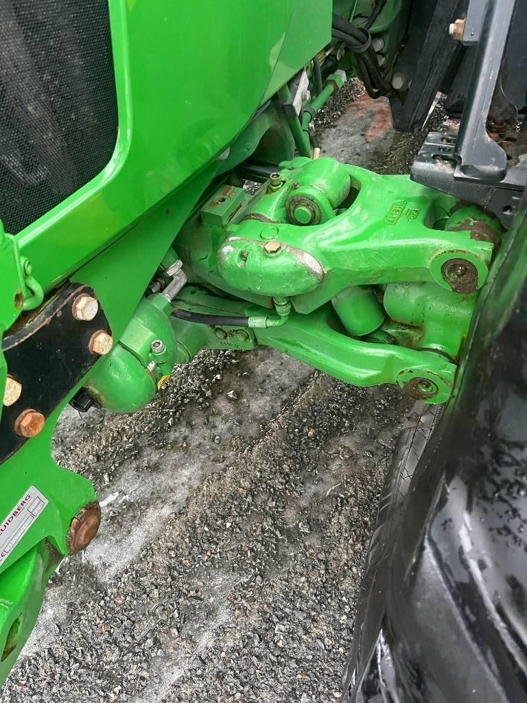 John Deere 5125R Tractors