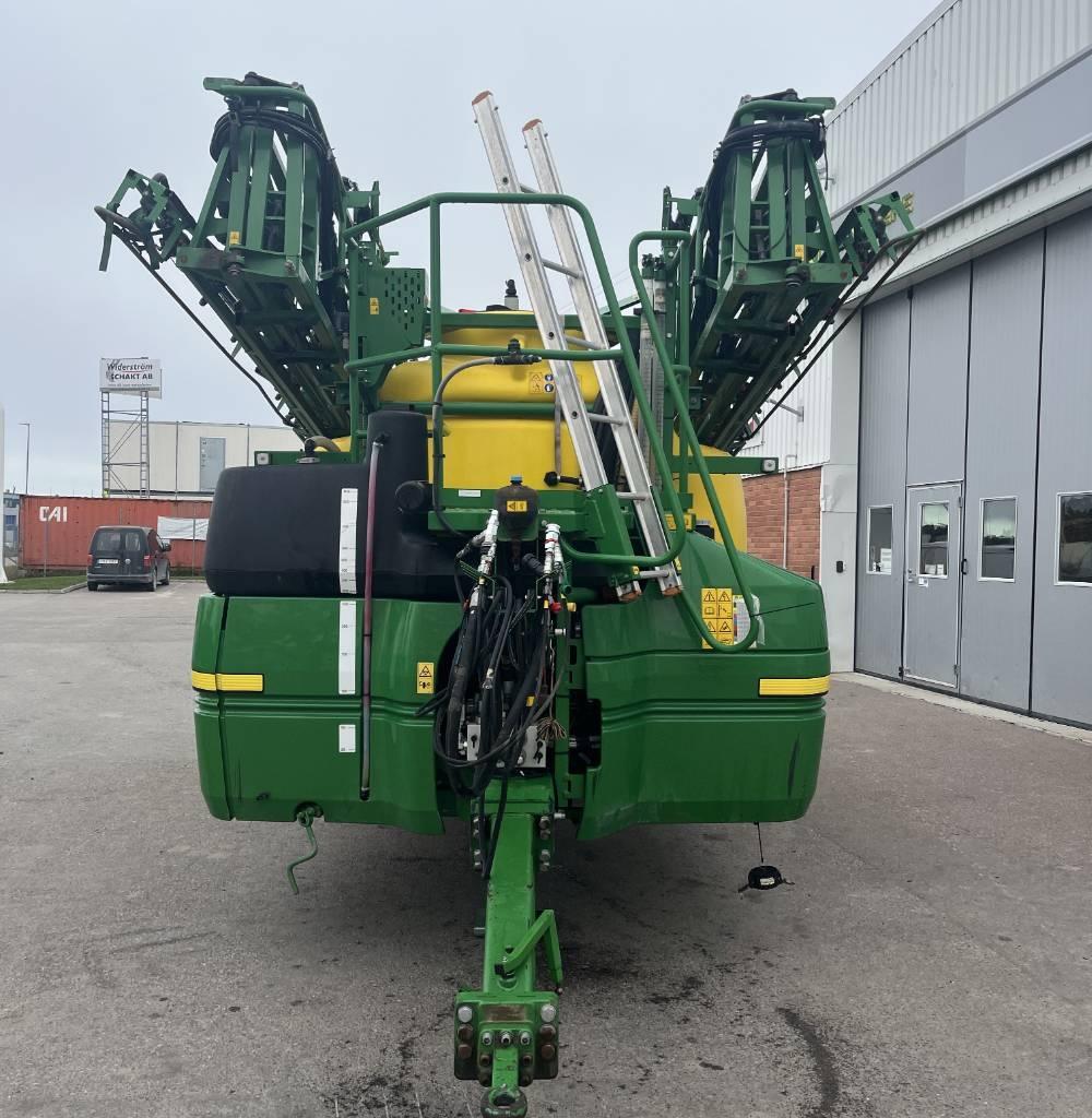John Deere Växstskyddsspruta R 962 i Dragna sprutor