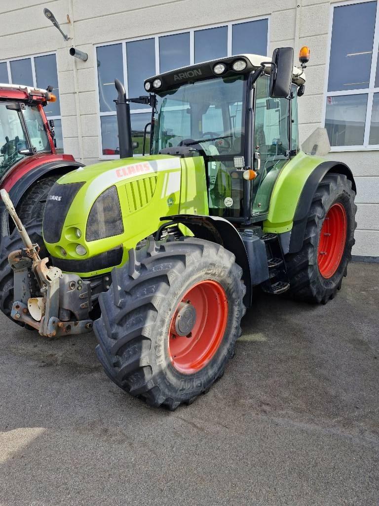 CLAAS Arion 640 Trattori