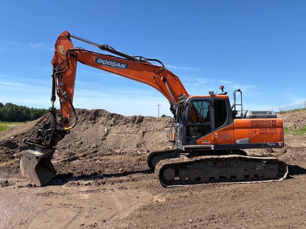 Doosan DX 235 LC-5 Bandgrävare