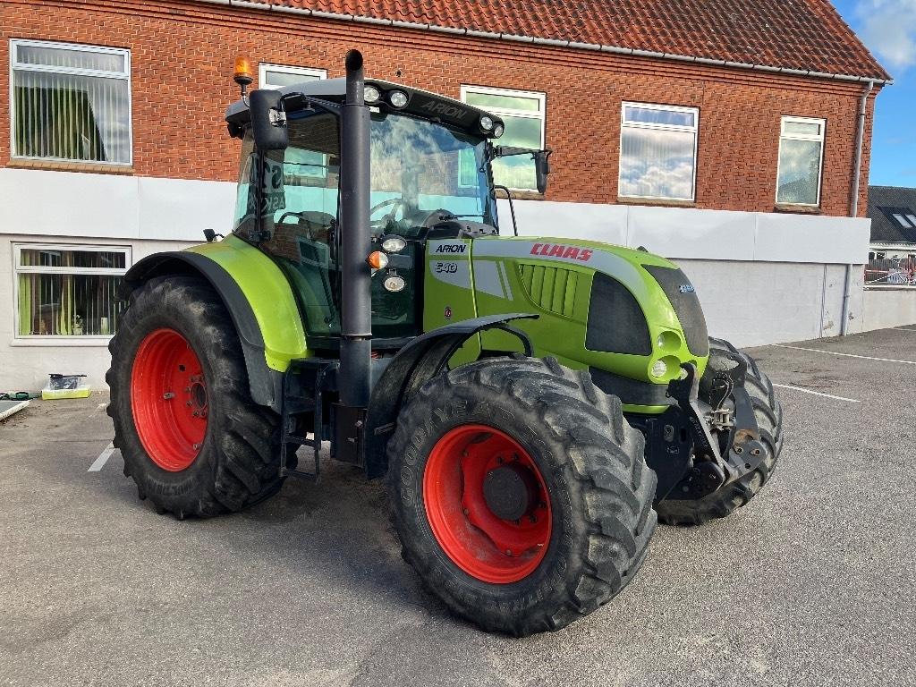 CLAAS Arion 640 Cebis. Trattori