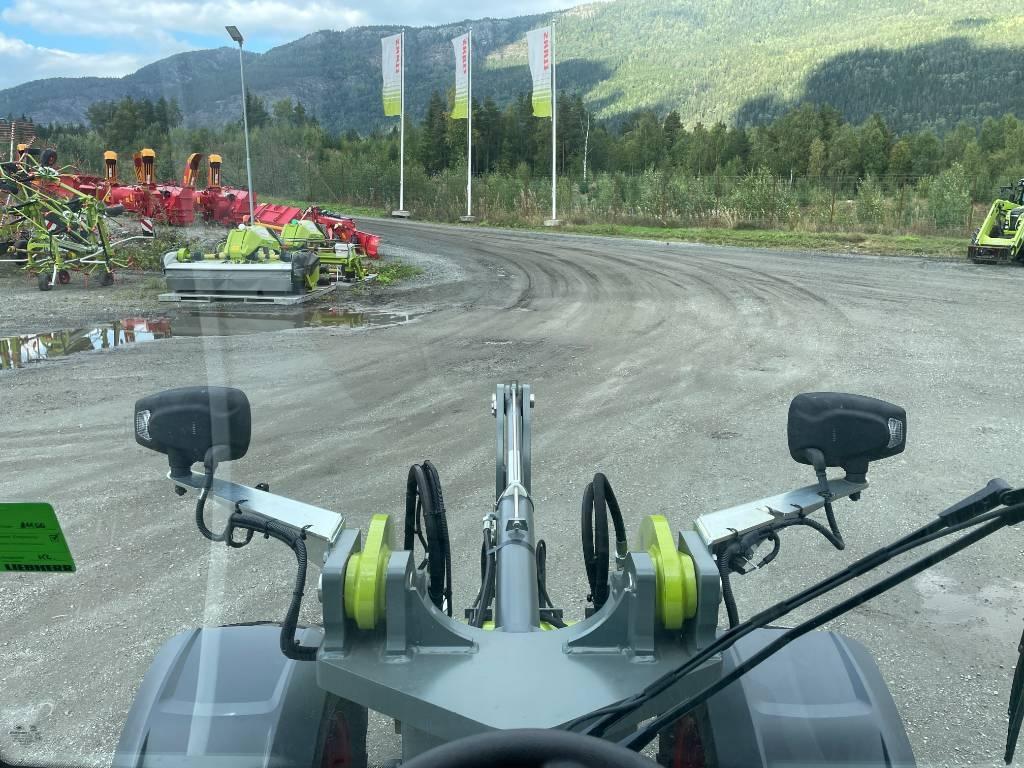 CLAAS Torion 530 Pale multiuso