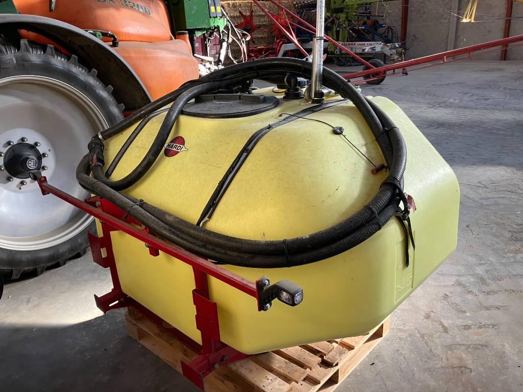 Hardi Mega 1200 Mounted sprayers