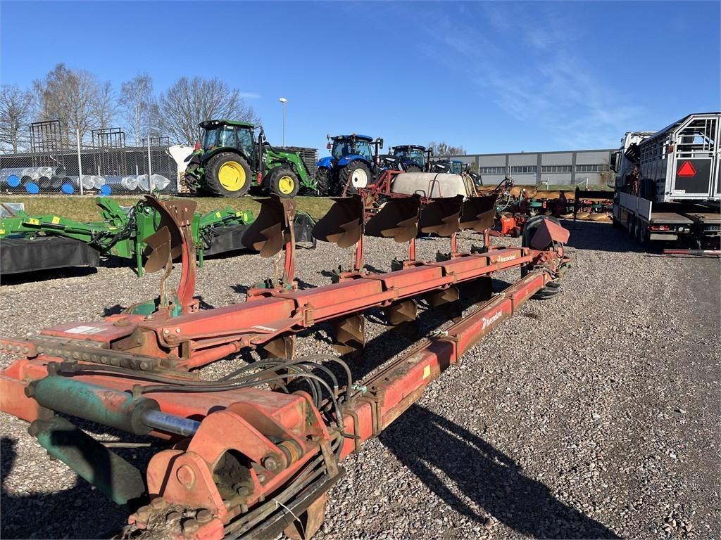 Kverneland PB100 Reversible ploughs