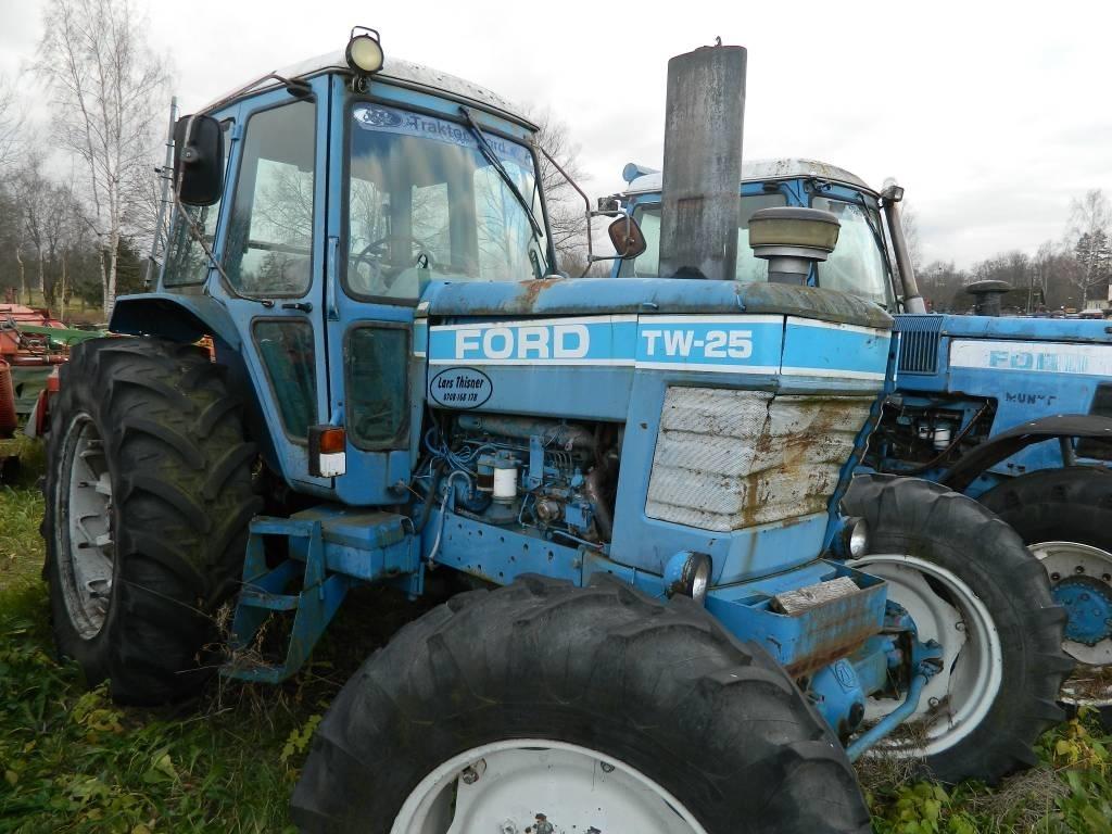 Ford TW 25 Traktori