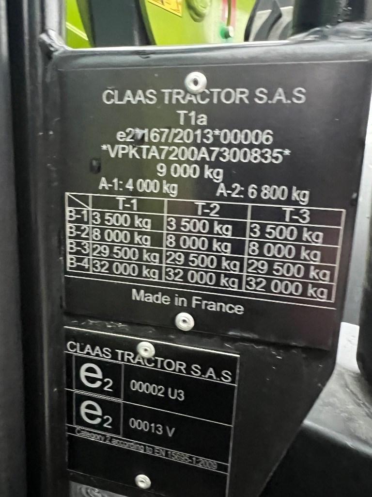 CLAAS Arion 440 CIS Trattori