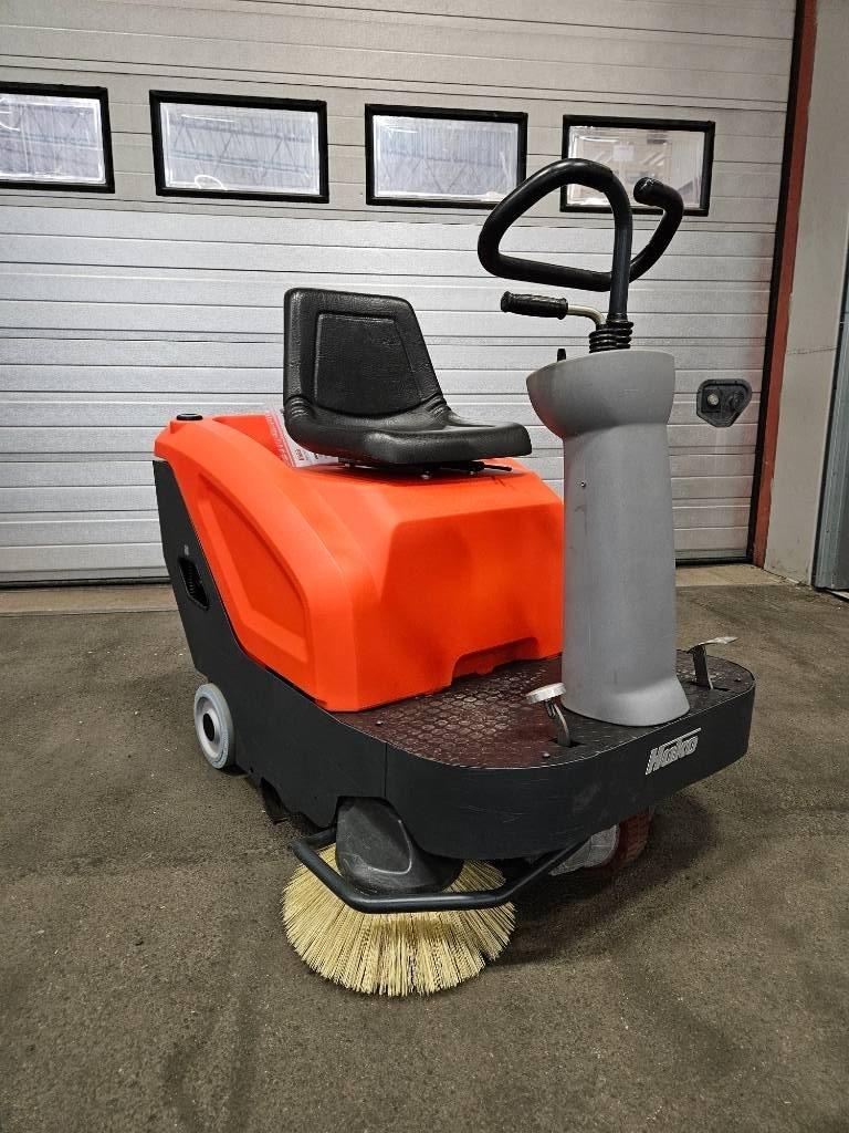Hako Sweepmaster B800R Inomhus sopmaskiner