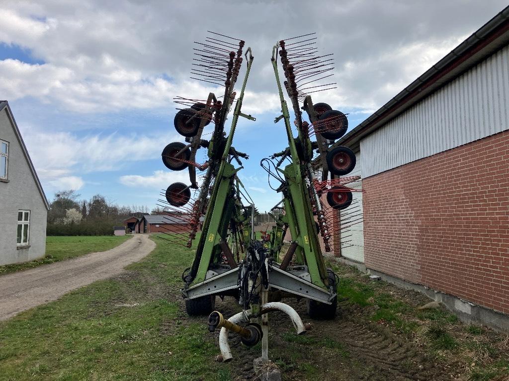 CLAAS Liner 3500 Ranghinatori