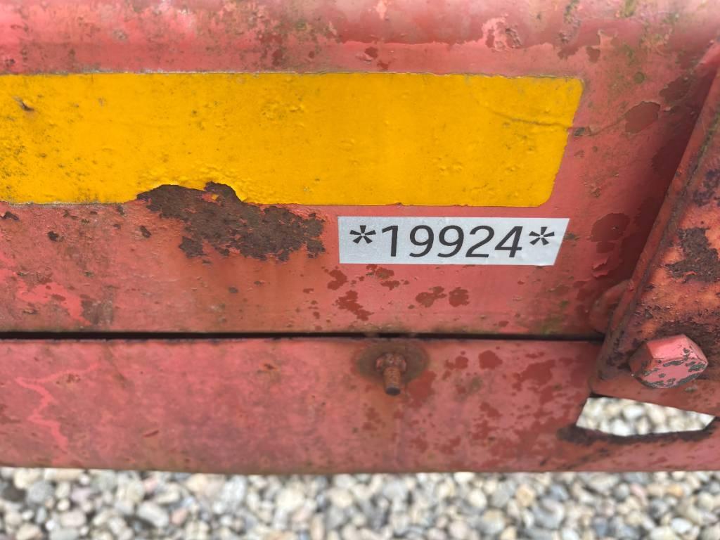 Kuhn Kuhn GA 682 Ranghinatori