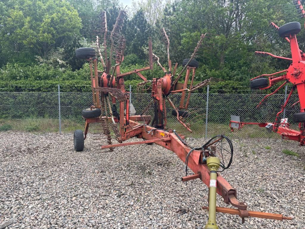 Kuhn Kuhn GA 682 Ranghinatori