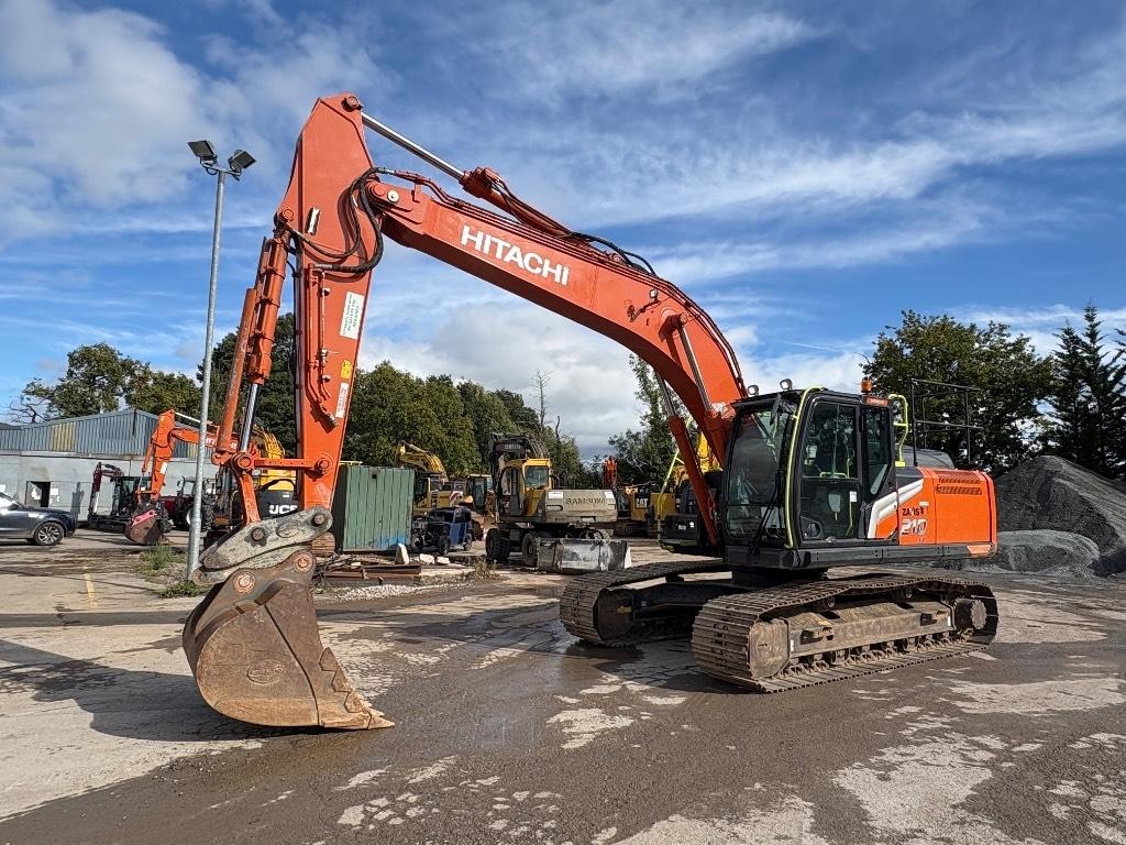 Hitachi ZX 210 LC-7 Escavatori cingolati