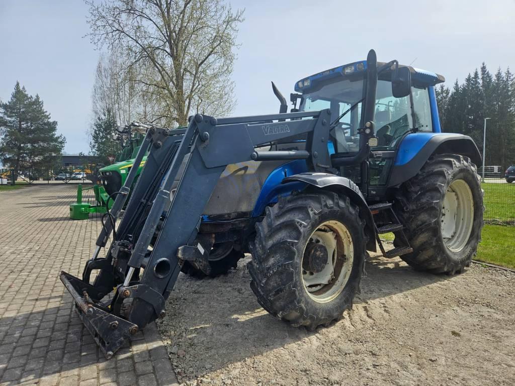 Valtra T 140 Traktori