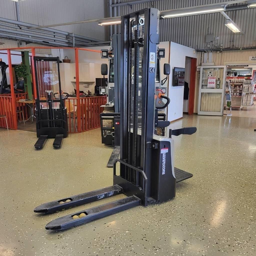 Silverstone ES1536P 1500 kg 3600 mm KAMPANJ Pedestrian stacker