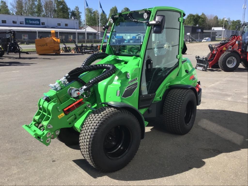 Avant 860 Skid steer loaders
