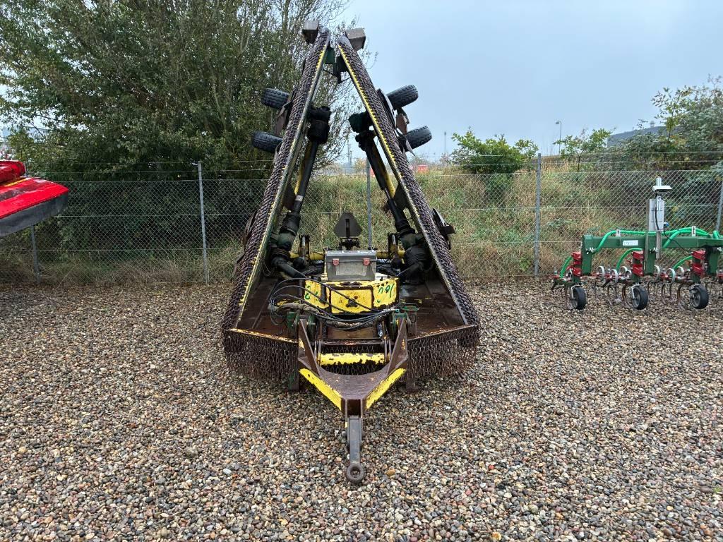 Spearhead multicut 820 Pasture mowers and toppers