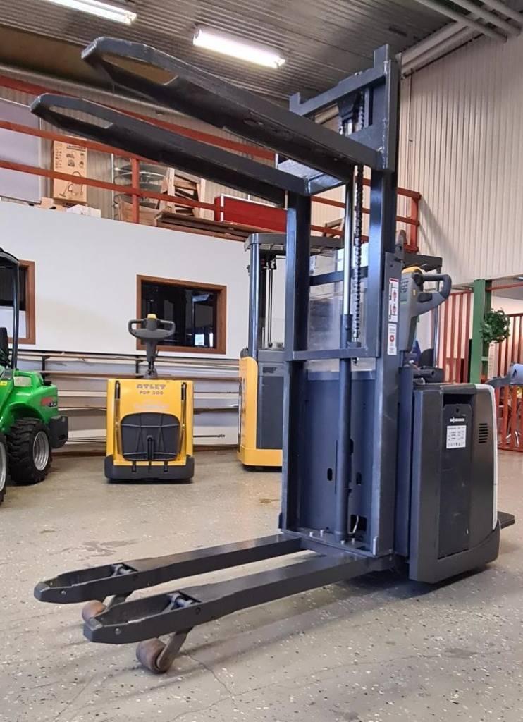 Atlet PDP200 Dubbelstaplare 2090mm 2 ton HYR-KÖP Pedestrian stacker