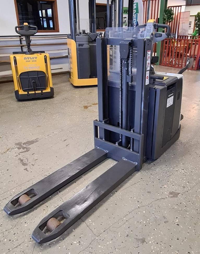 Atlet PDP200 Dubbelstaplare 2090mm 2 ton HYR-KÖP Pedestrian stacker