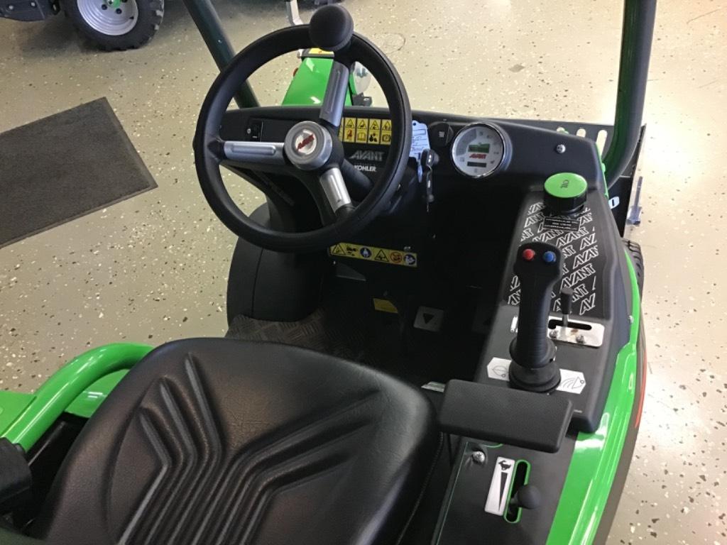 Avant 225 Multi purpose loaders