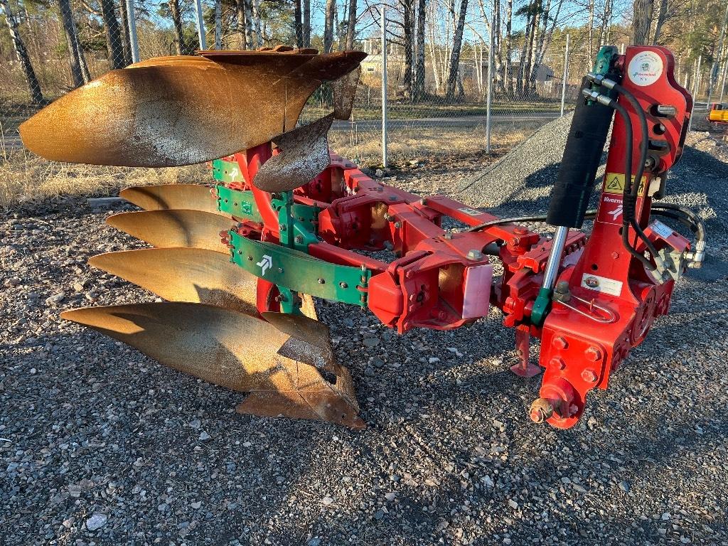 Kverneland ED 85-200 4-skär Reversible ploughs