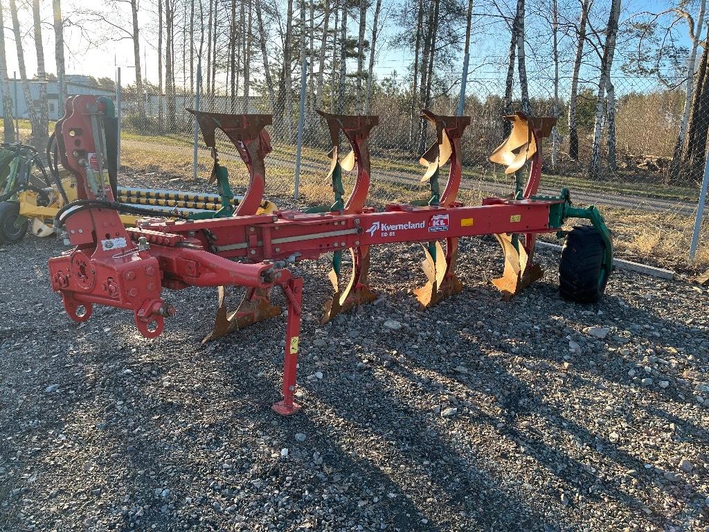 Kverneland ED 85-200 4-skär Reversible ploughs