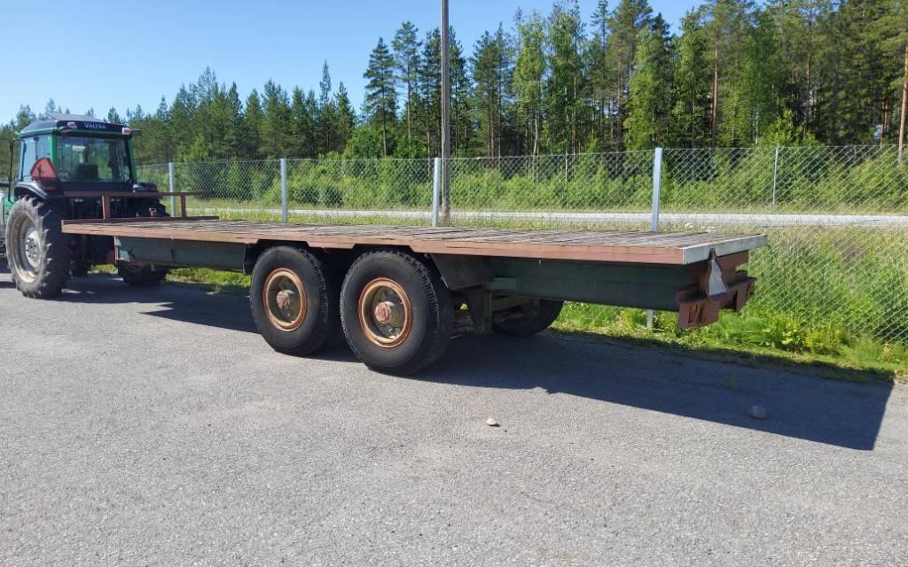  Paalivaunu/laatikkovaunu omatekoinen Bale trailers