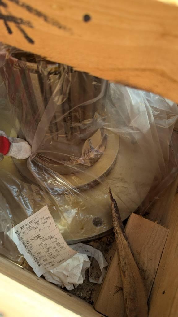 Komatsu WA800-8 SHAFT 42C-13-22520 Transmission