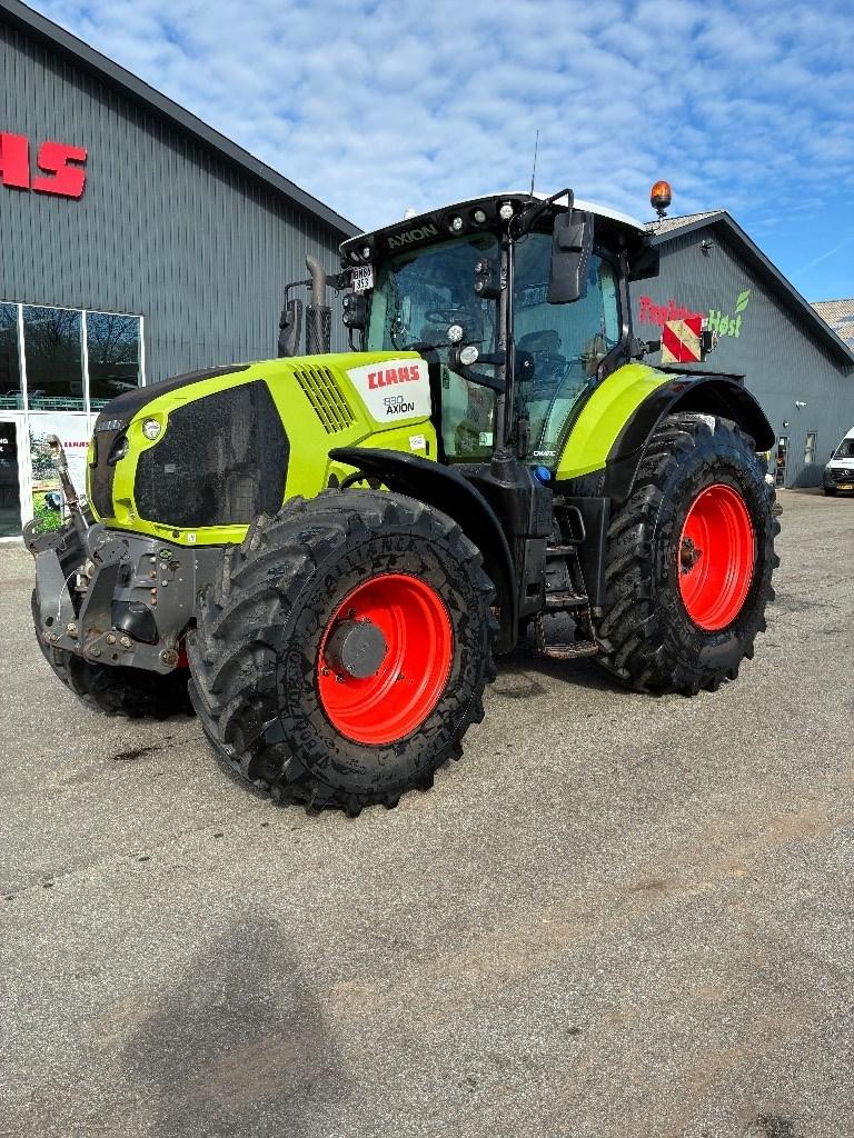 CLAAS Axion 830 Cmatic Traktoren