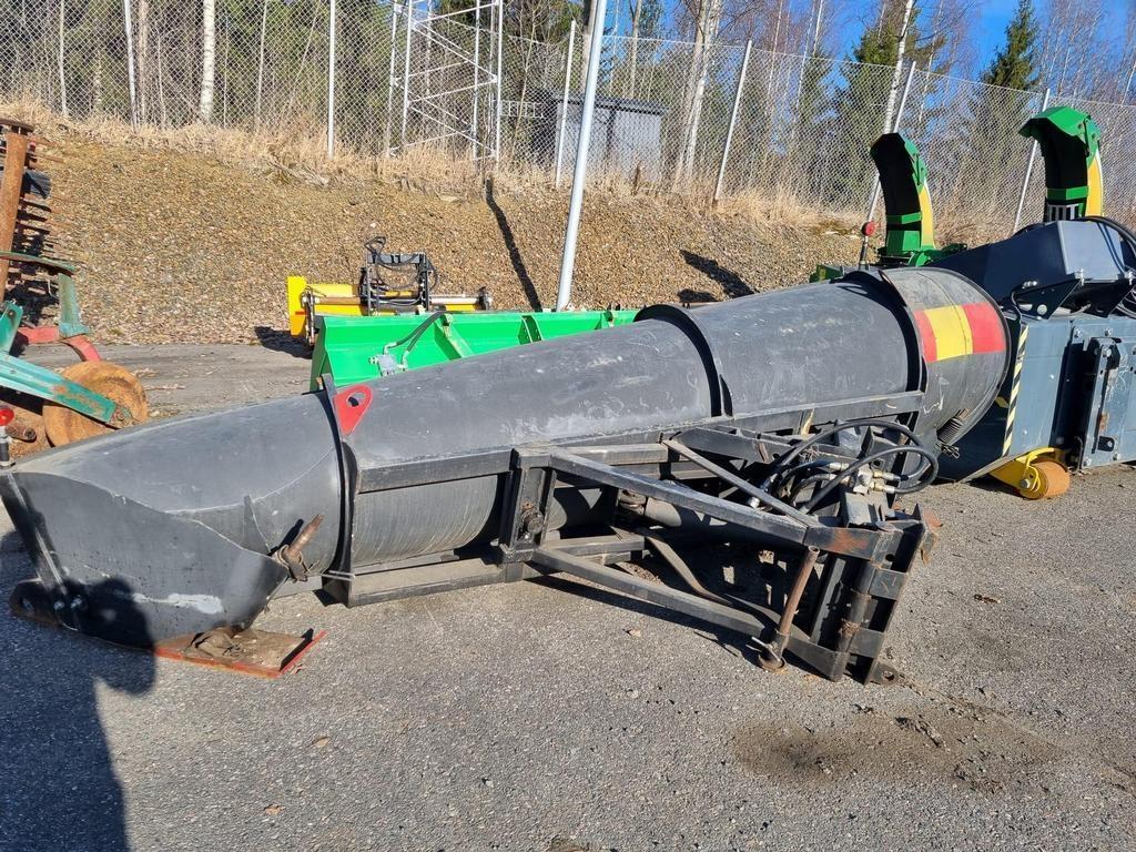Ajax 3900 Lame spazzaneve e aratri