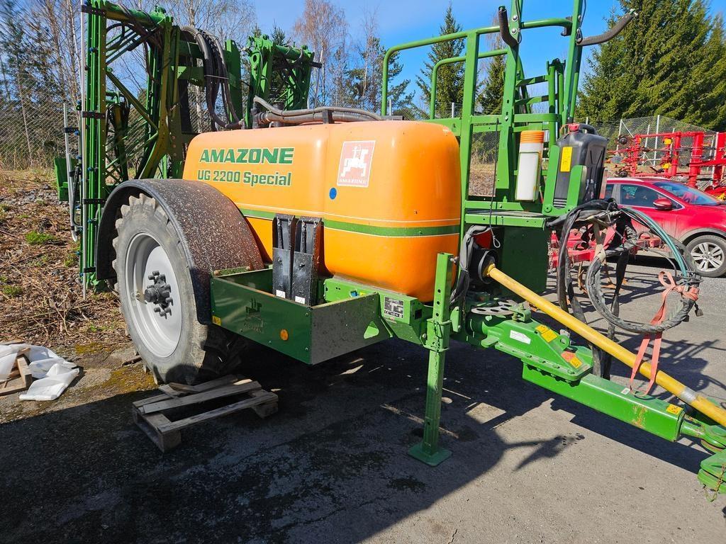 Amazone UG 2200 NOVA Irroratrici semoventi