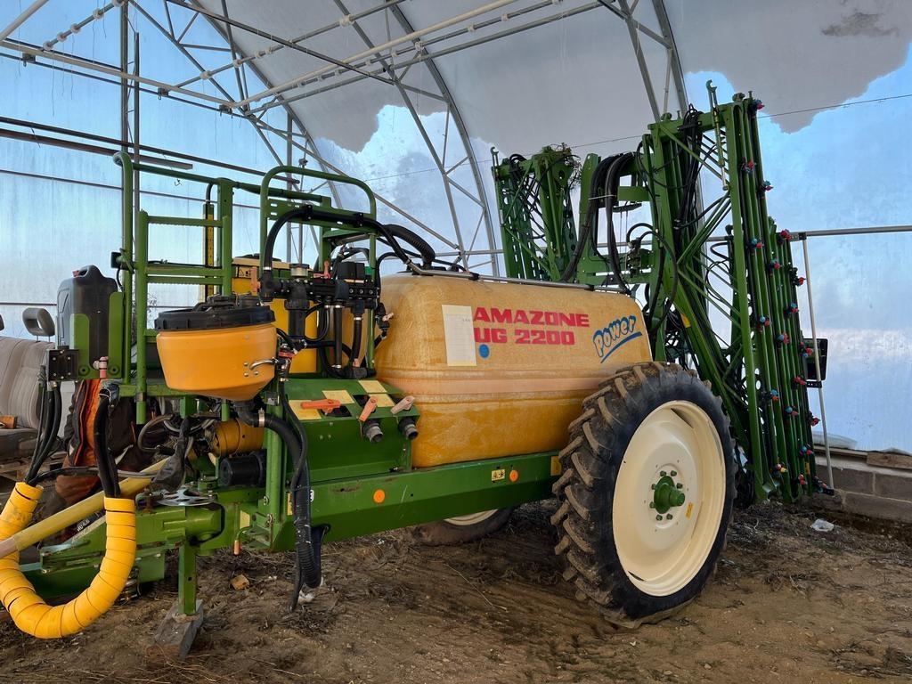 Amazone UG 2200 POWER 21M Selbstfahrende Sprühgeräte