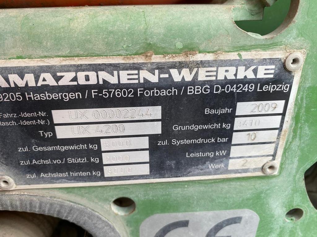 Amazone UX4200 Self-propelled sprayers