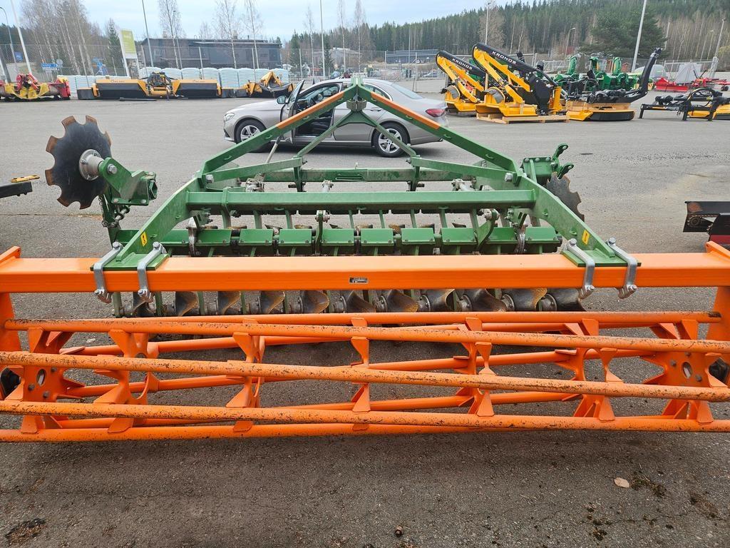 Amazone XL 3003 Disc harrows