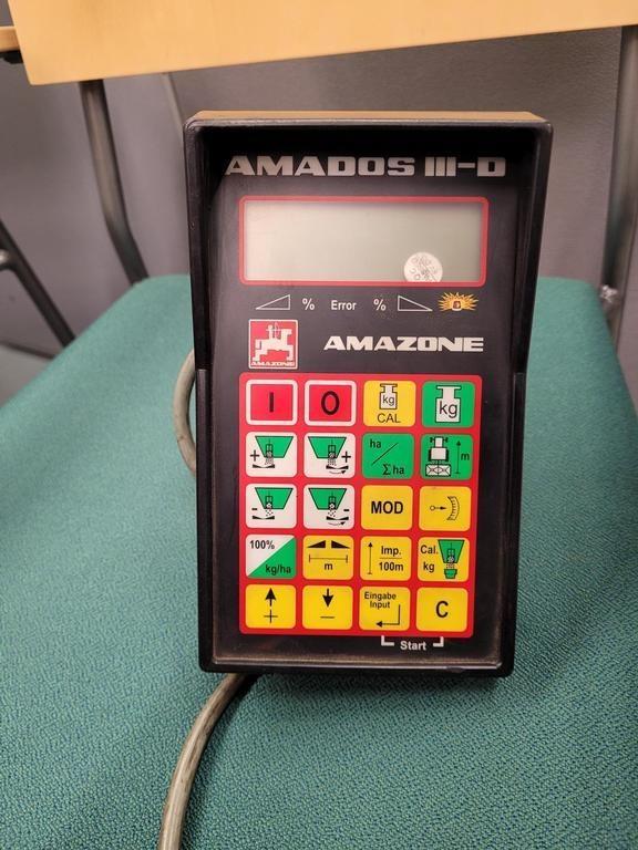 Amazone ZA-M MAXIS Mineral spreaders