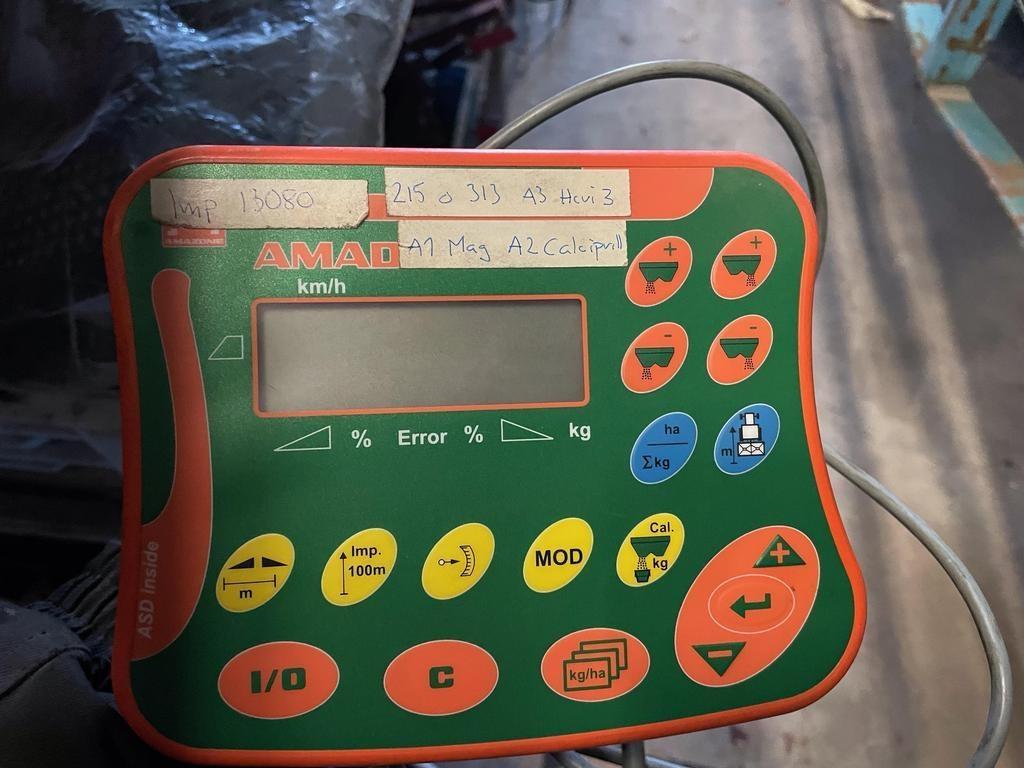 Amazone ZAM 1501 TRONIC Mineral spreaders