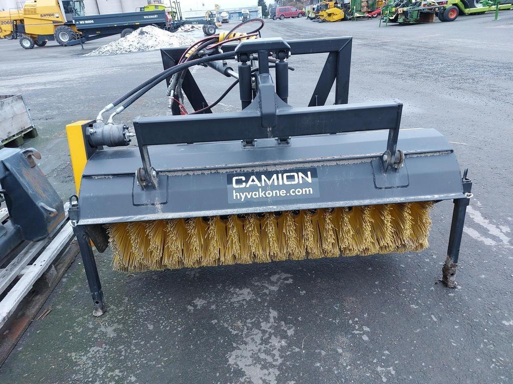 Camion  Brushes
