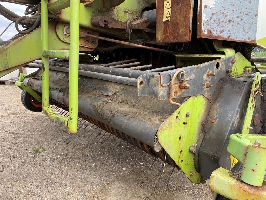 CLAAS 255 UNIWRAP Rotopresse