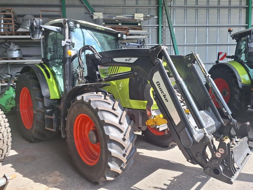 CLAAS ARION 470 Trattori