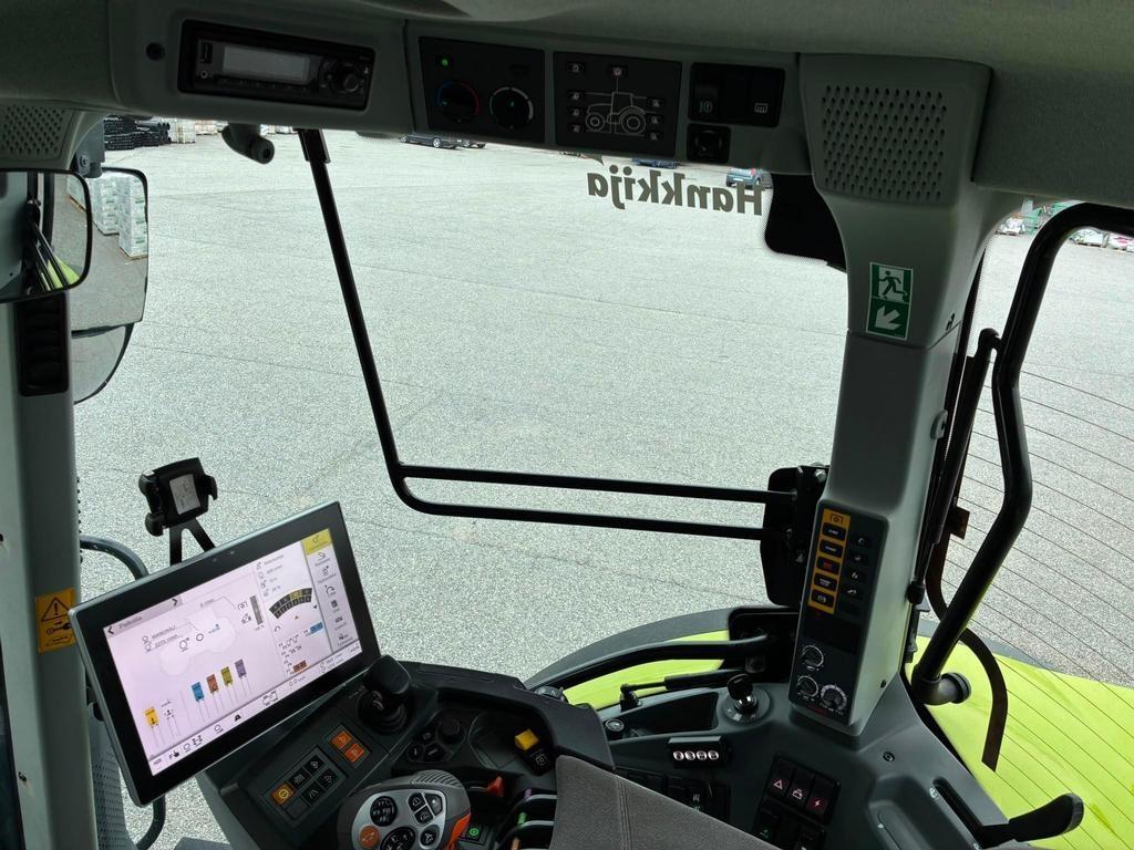 CLAAS ARION 650 CEBIS HEXASHIFT Tractors