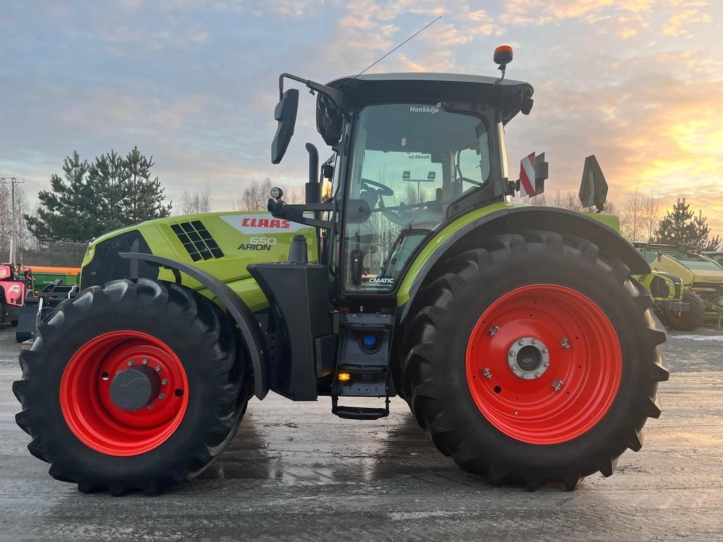 CLAAS ARION 650 CMATIC Trattori