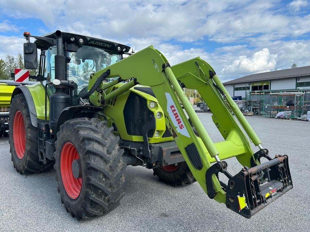CLAAS ARION 650 HEXASHIFT Trattori