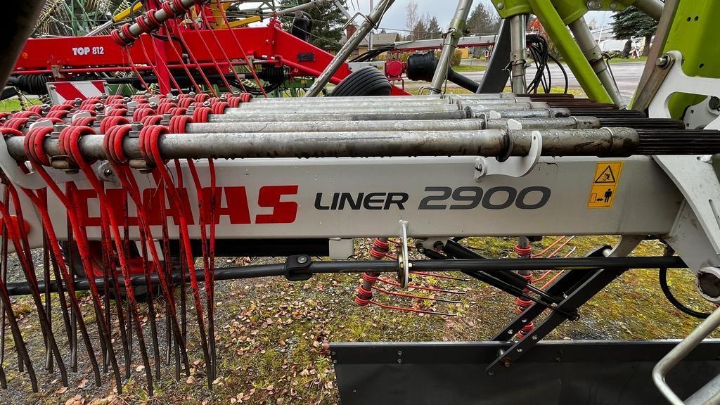 CLAAS LINER 2900 Rastrillos y henificadores