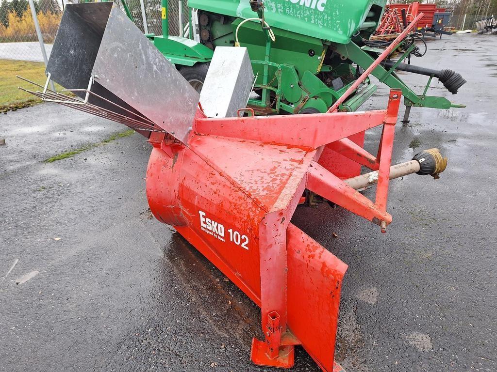 Esko 102 Schneefräse