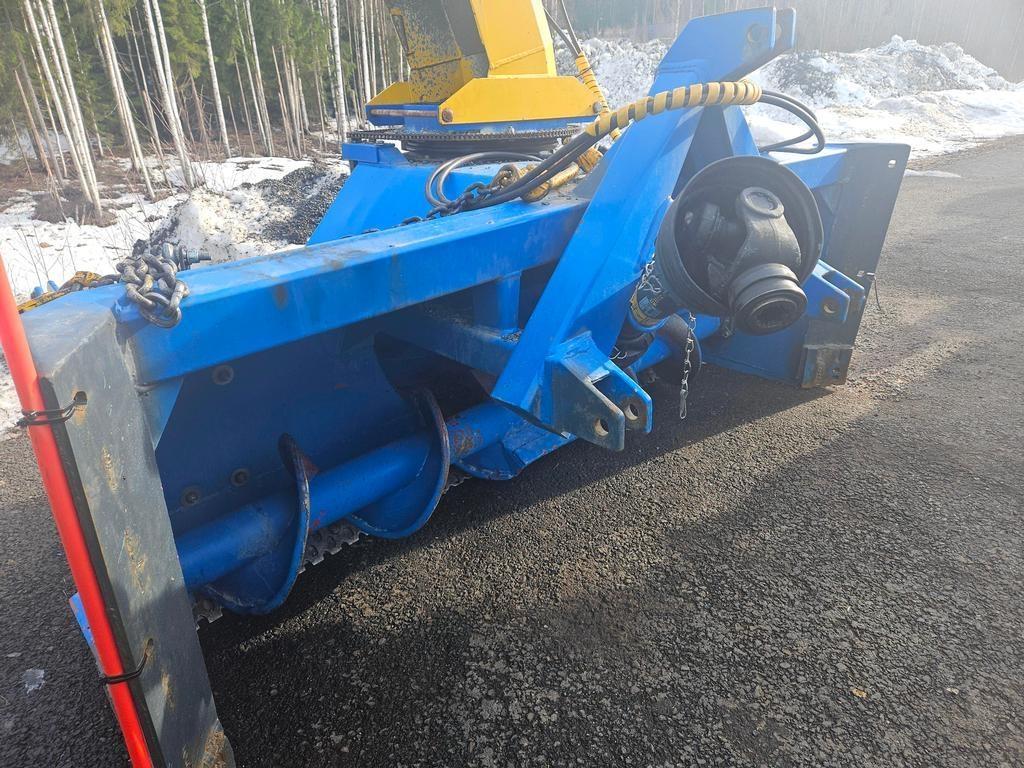 Esko 250 Schneefräse