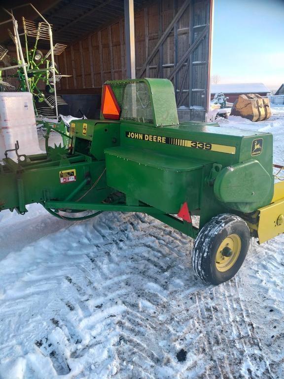 John Deere 339 TOIMIVA Square balers