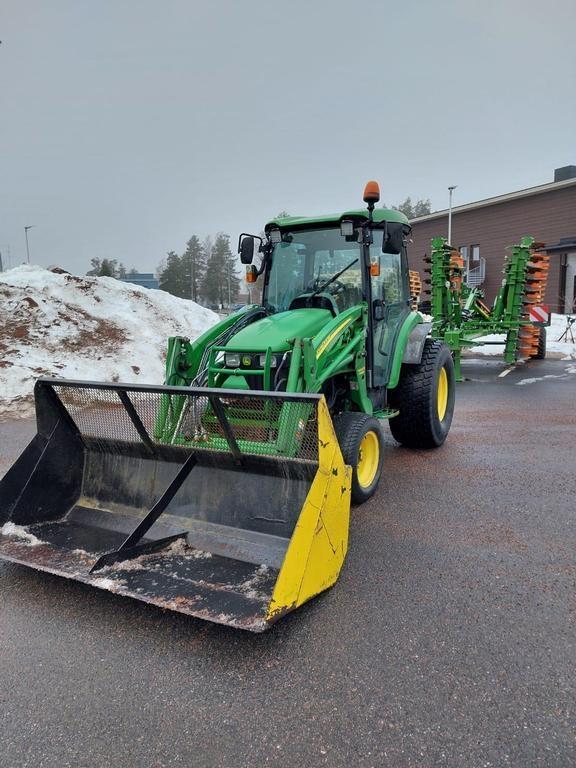 John Deere 4520 Trattori