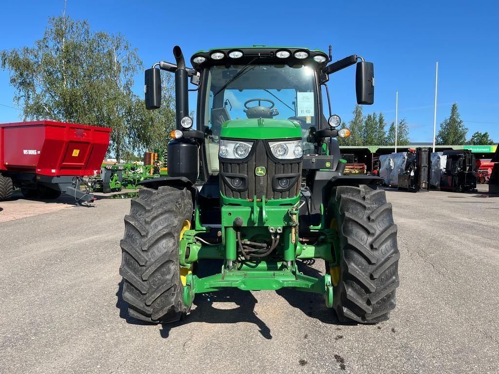 John Deere 6130R TRAKTORI Traktoren
