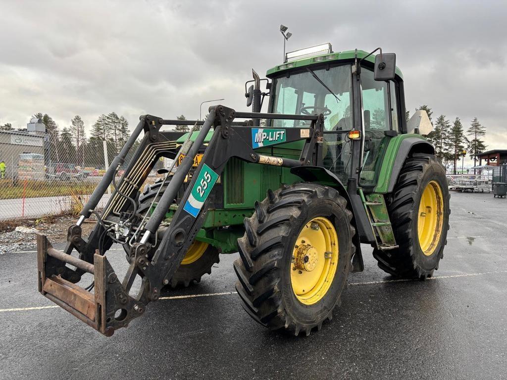 John Deere 6810 Tractors