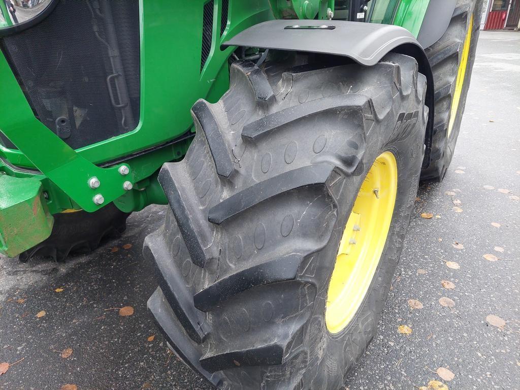 John Deere JD5100MIT4 Tractors