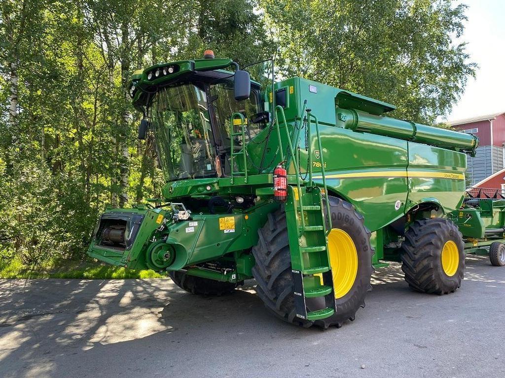 John Deere S780 Mietitrebbiatrici