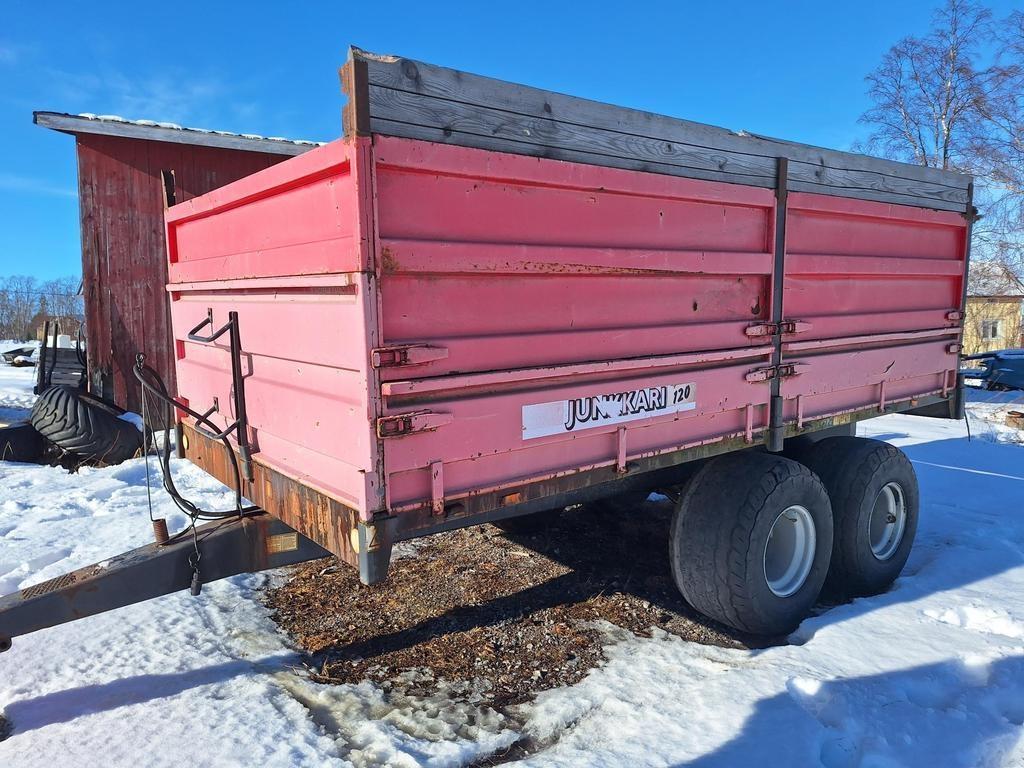 Junkkari 120 Tipper trailers